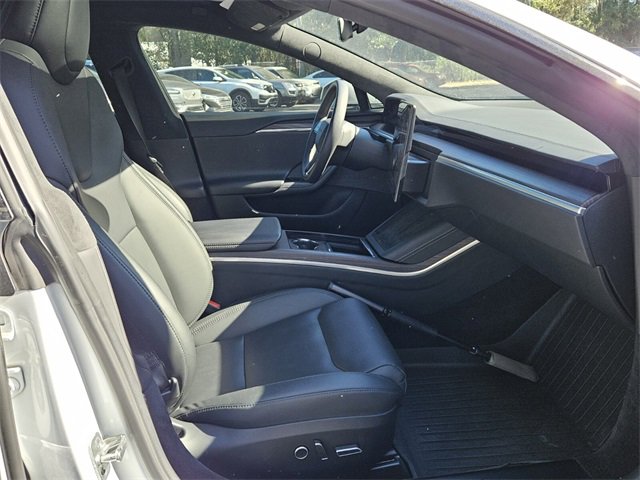 Used 2023 Tesla Model S Standard Range image 15