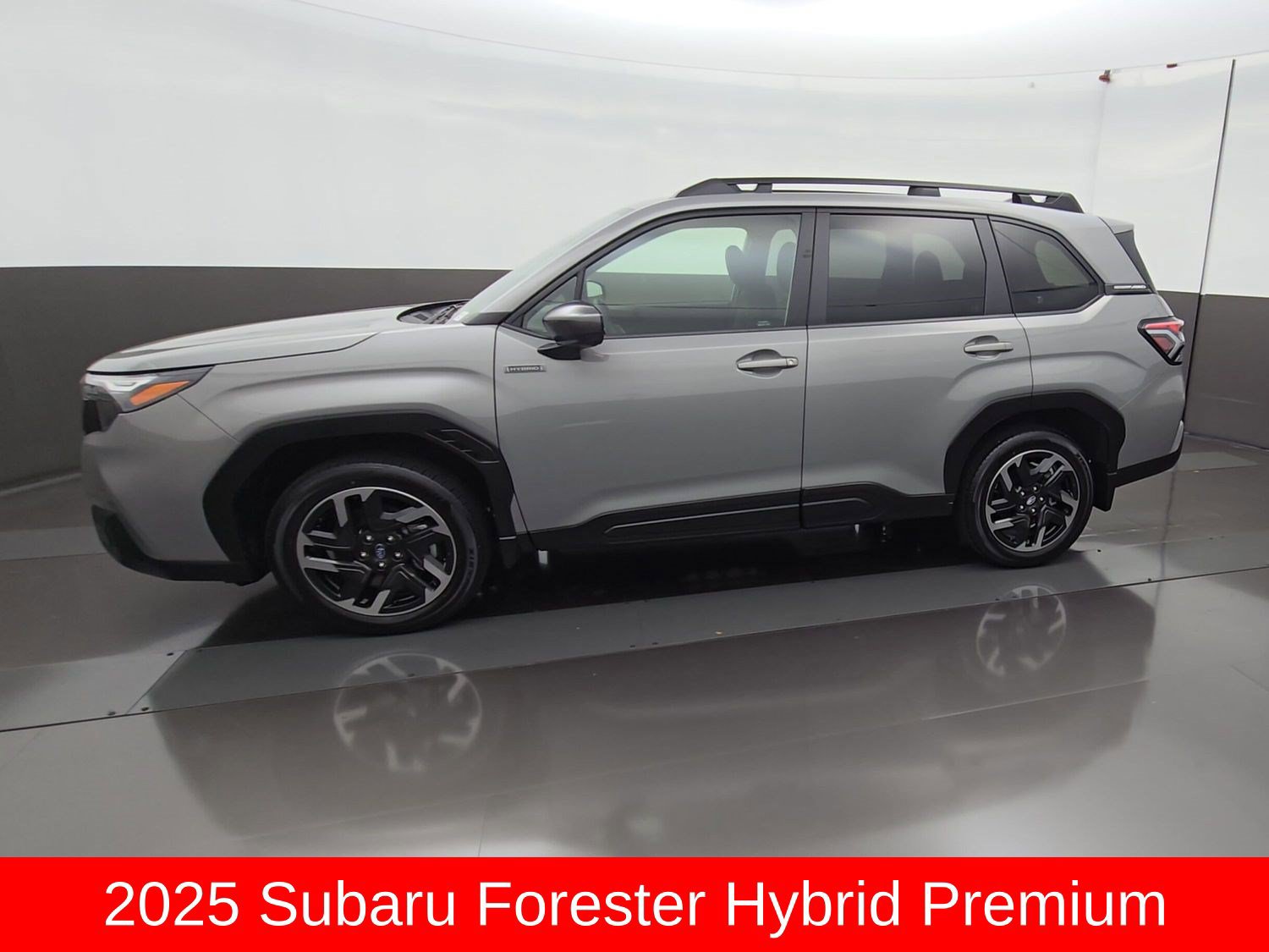 Used 2025 Subaru Forester Premium AWD/4WD image 4