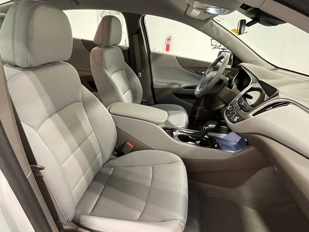 Used 2024 Chevrolet Malibu LS w/ Driver Confidence Package image 25