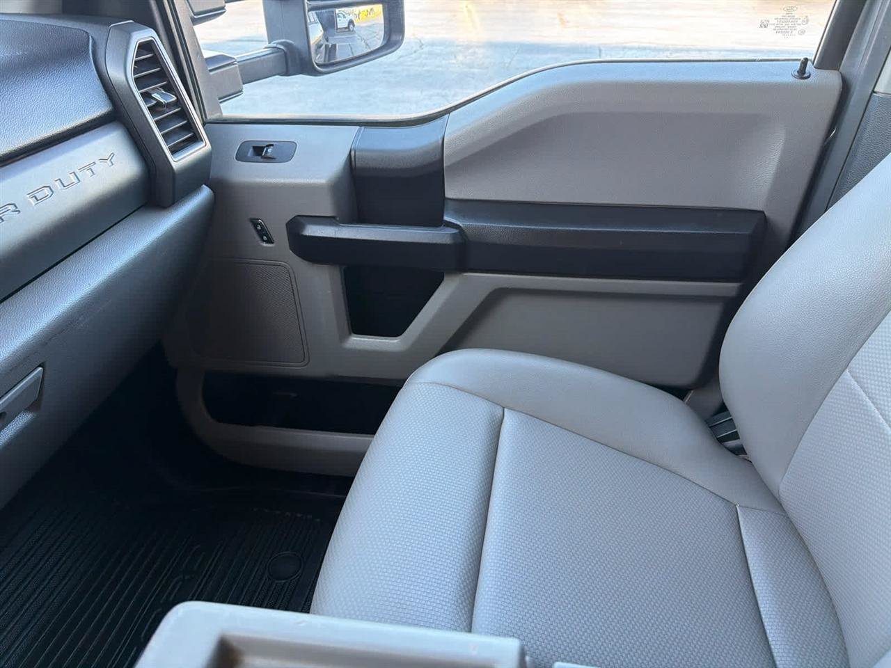 Used 2021 Ford F350 XL w/ Power Equipment Group RWD image 19