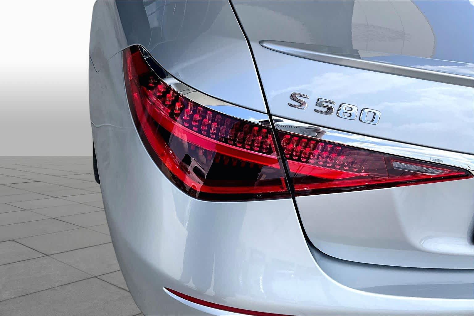 Certified 2021 Mercedes-Benz S 580 4MATIC Sedan image 25