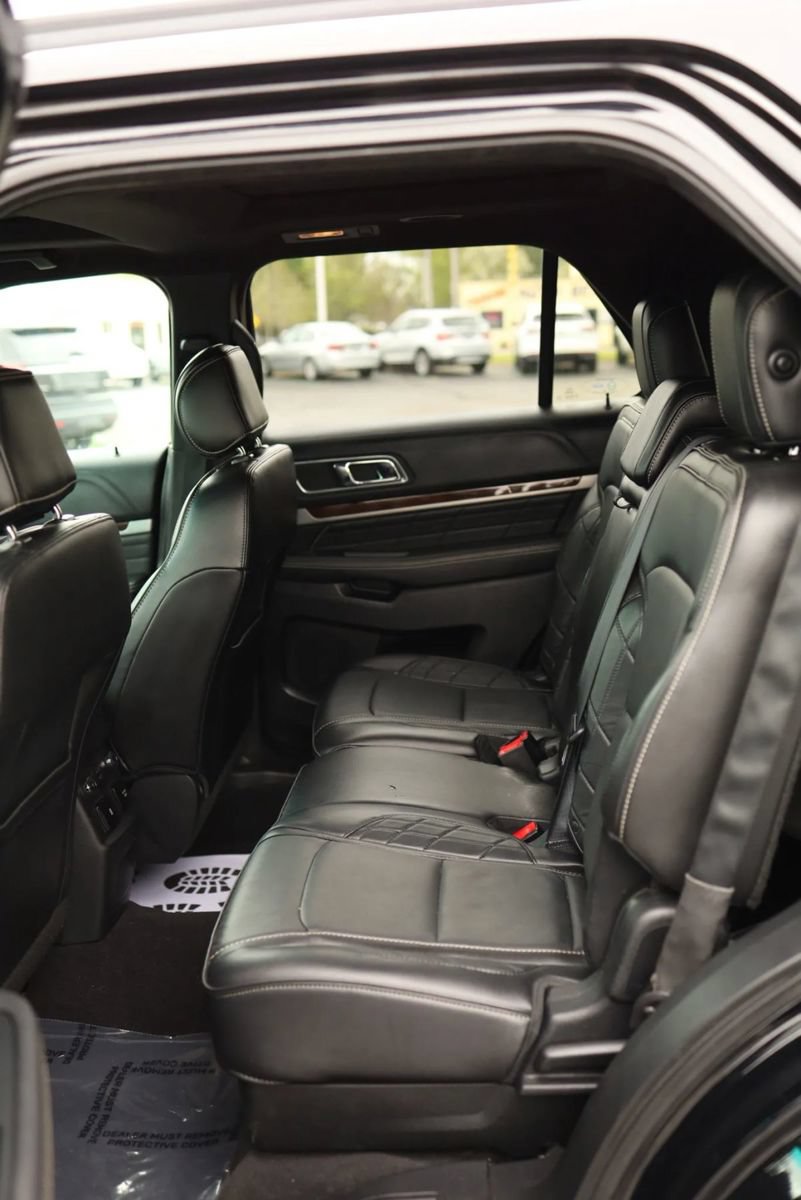 Used 2016 Ford Explorer Platinum AWD/4WD image 29