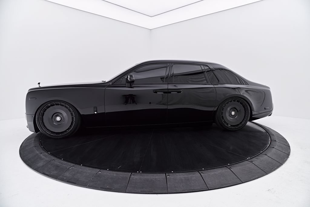 Used 2024 Rolls-Royce Phantom Sedan w/ The Phantom Package RWD image 11