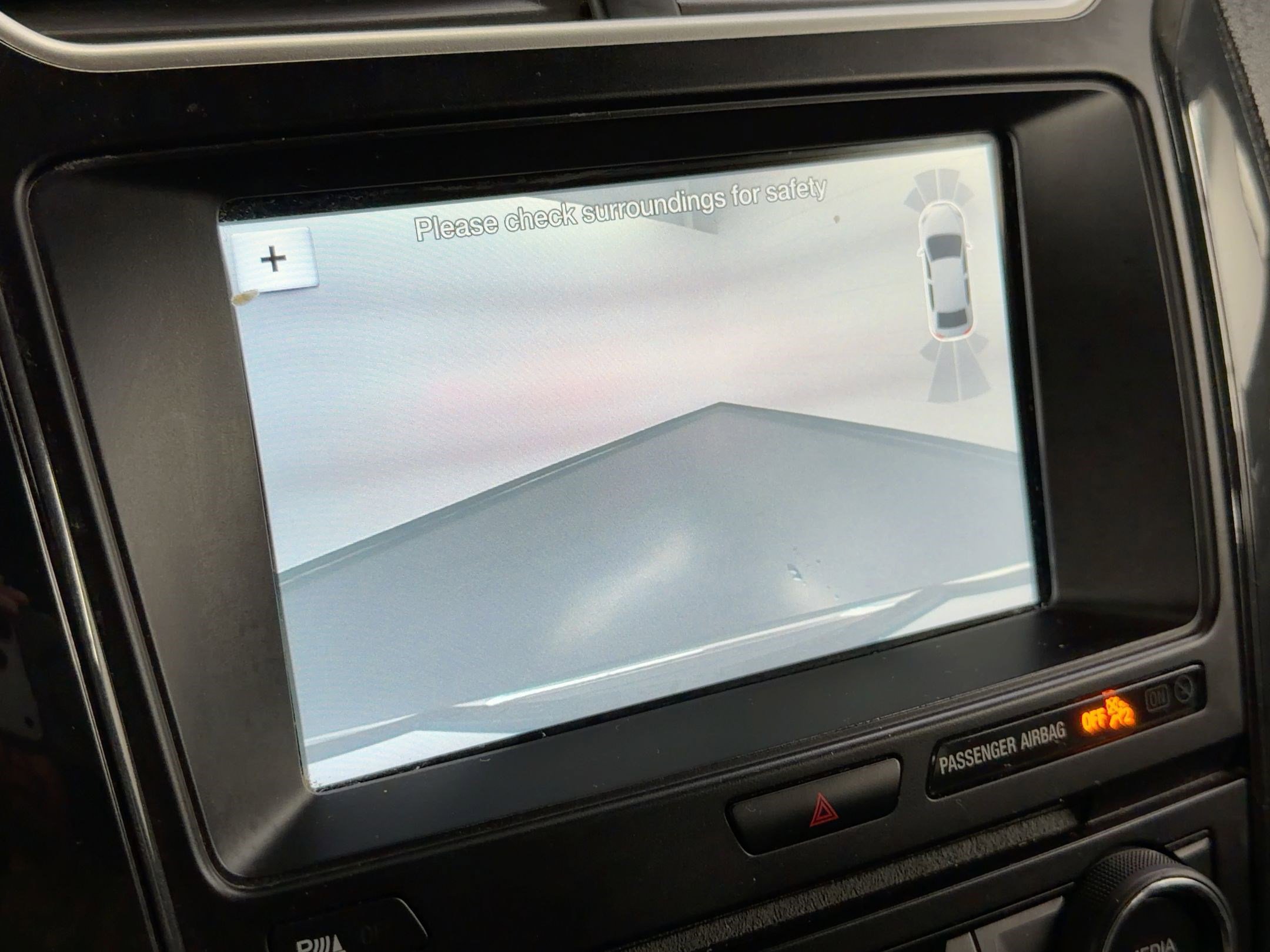 Used 2018 Ford Explorer XLT w/ Equipment Group 202A image 23