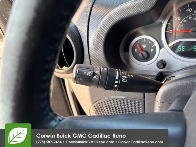 Used 2010 Jeep Wrangler Unlimited Rubicon w/ Dual Top Group AWD/4WD image 27