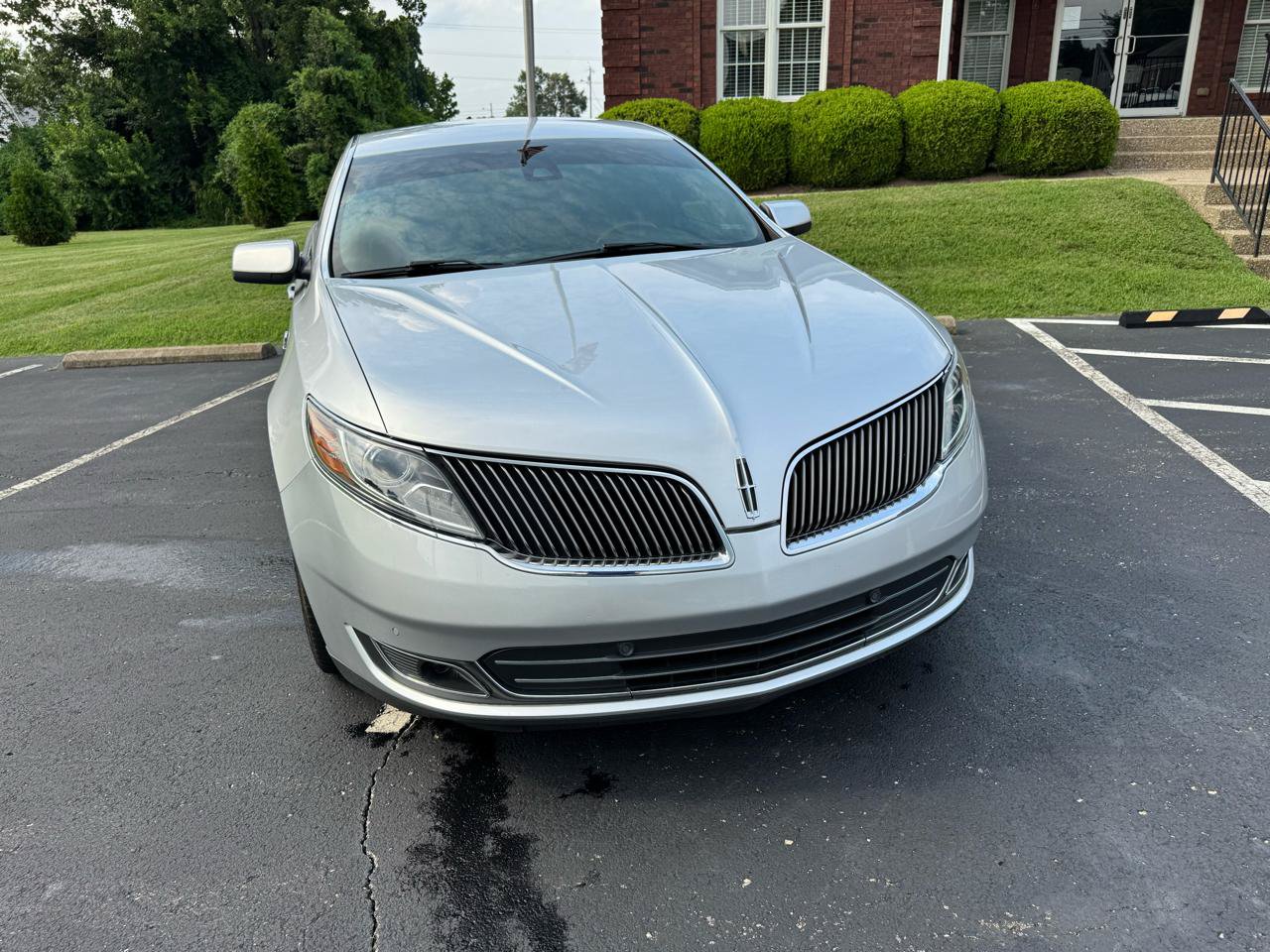 Used 2014 Lincoln MKS FWD image 14