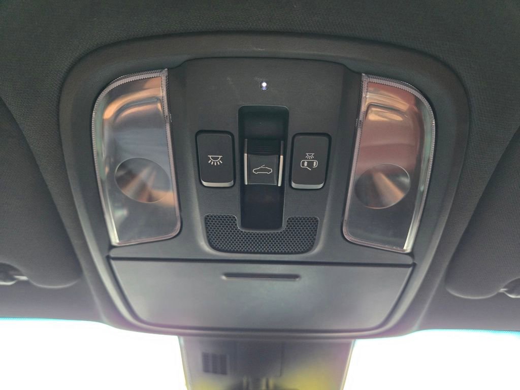 Used 2021 Kia Stinger GT-Line w/ Sun & Sound Package RWD image 38