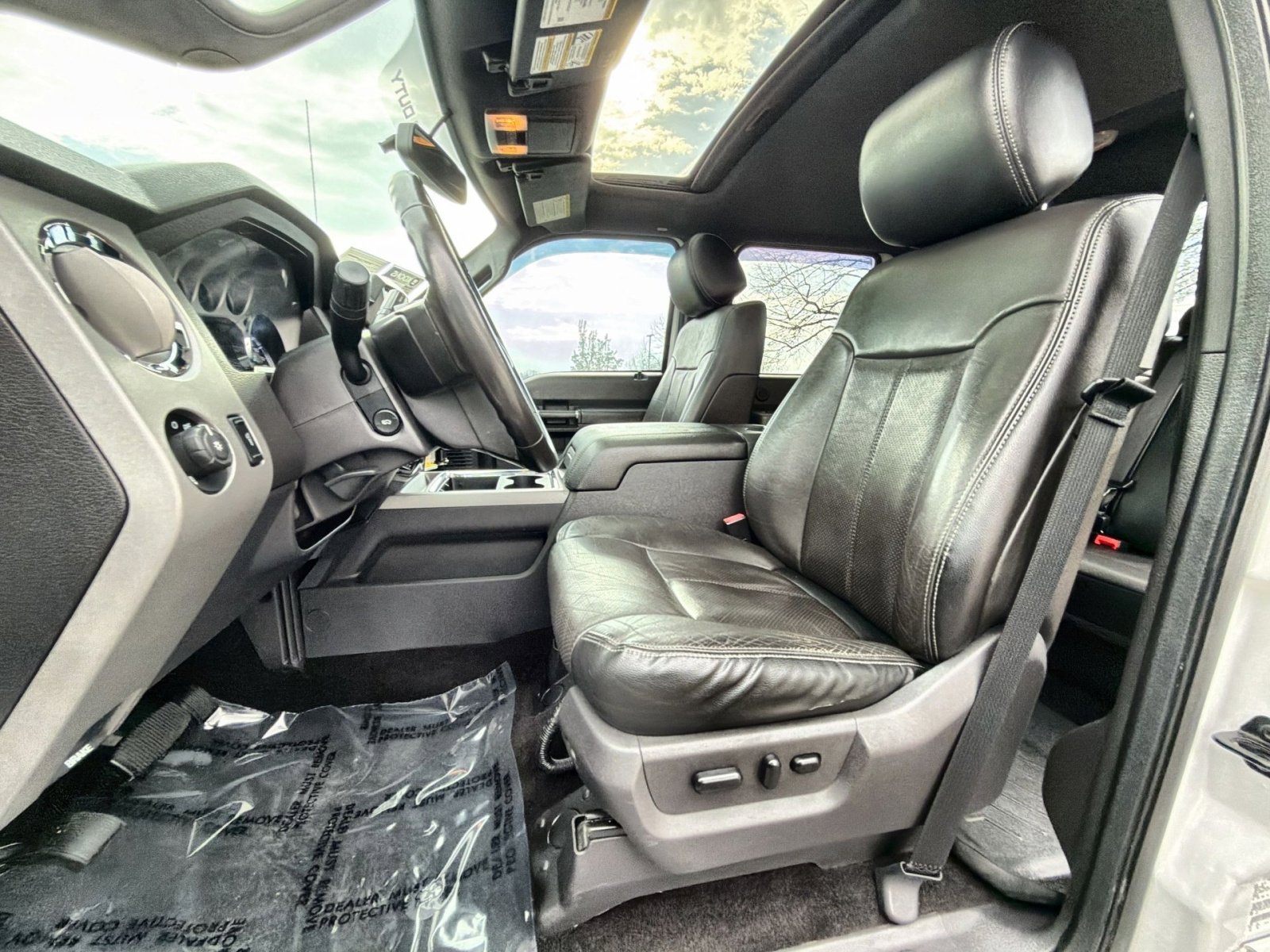 Used 2016 Ford F250 Lariat w/ Lariat Ultimate Package image 27