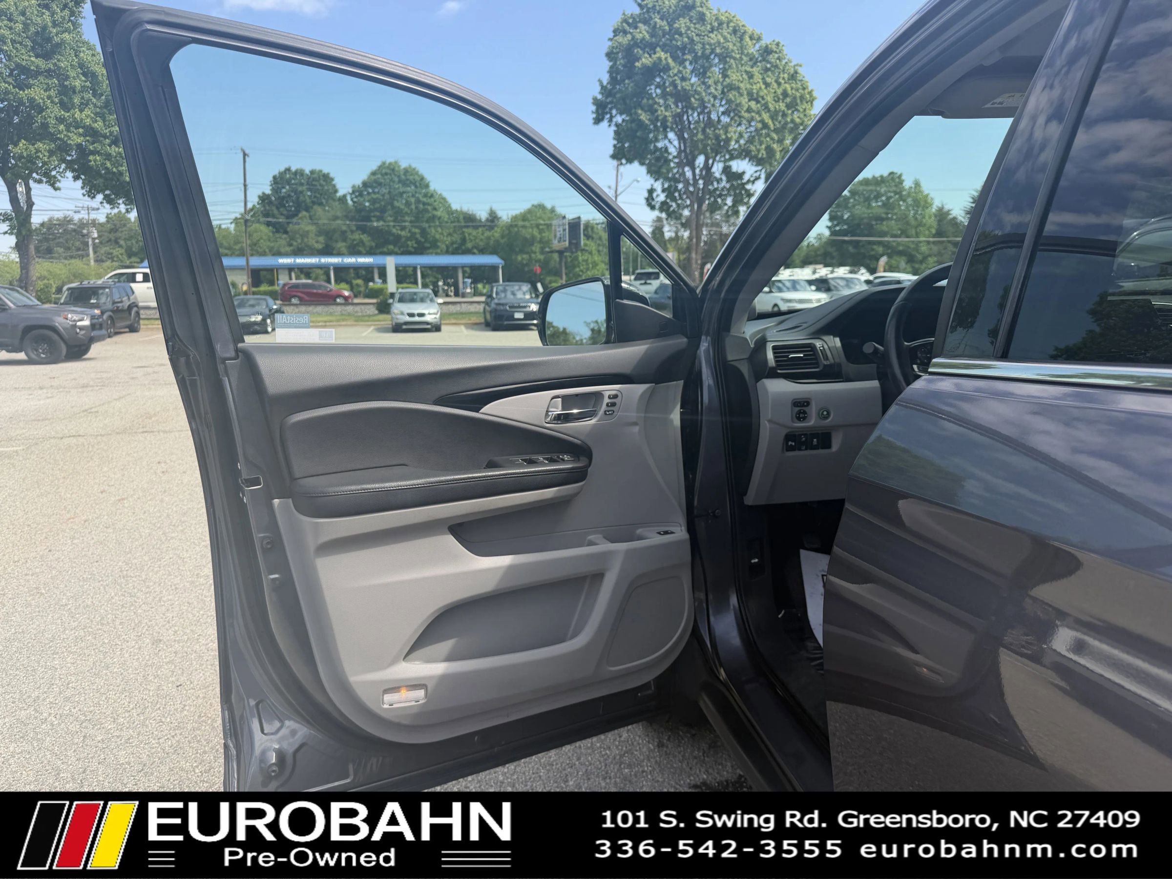 Used 2019 Honda Pilot Touring image 10