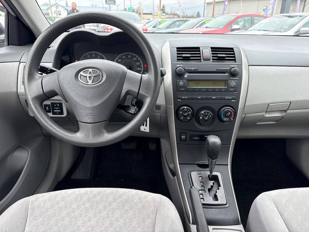 Used 2009 Toyota Corolla LE FWD image 17