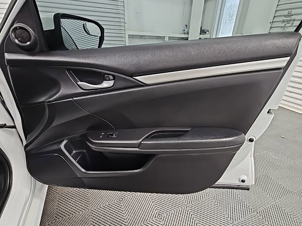 Used 2020 Honda Civic Sport image 36