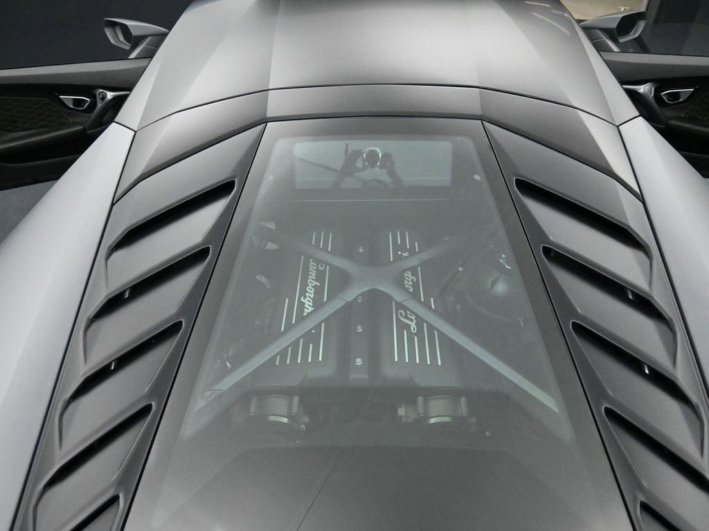 Used 2023 Lamborghini Huracan EVO image 41