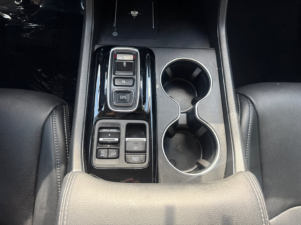 Certified 2024 Honda Pilot Touring image 24