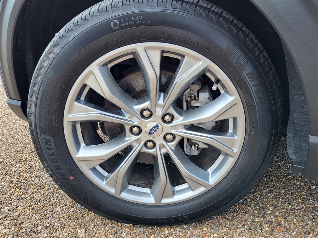 Used 2022 Ford Explorer Limited w/ Equipment Group 301A image 32