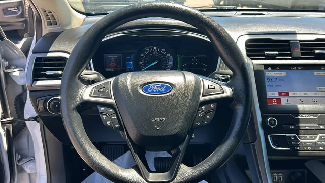 Certified 2019 Ford Fusion SE FWD image 20