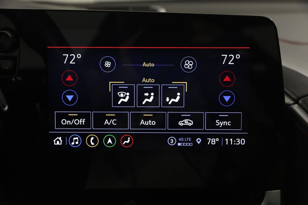 Used 2021 Chevrolet Corvette Stingray Premium Cpe w/ Z51 Performance Package RWD image 51