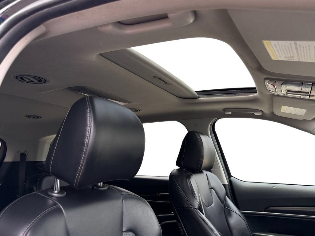 Certified 2024 Kia Telluride S w/ S Sunroof Package FWD image 7