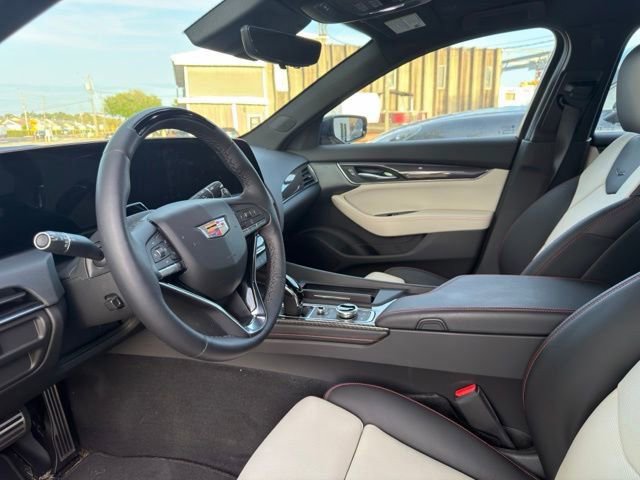 Used 2025 Cadillac CT5 Sport image 10