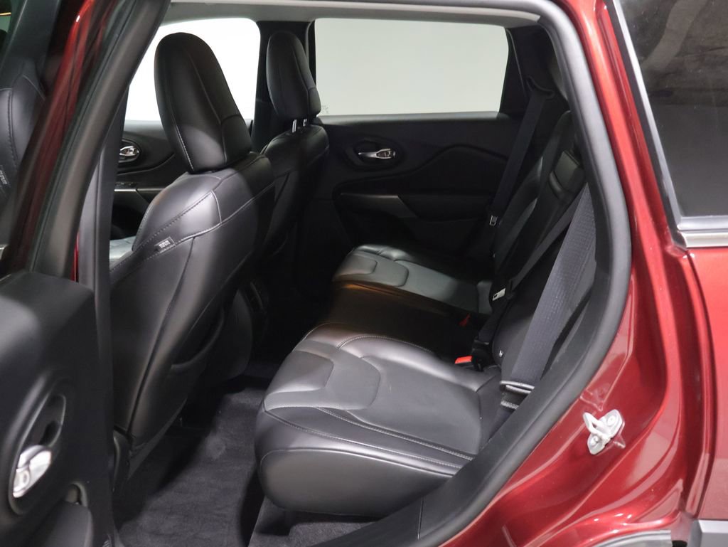 Certified 2019 Jeep Cherokee Limited AWD/4WD image 17