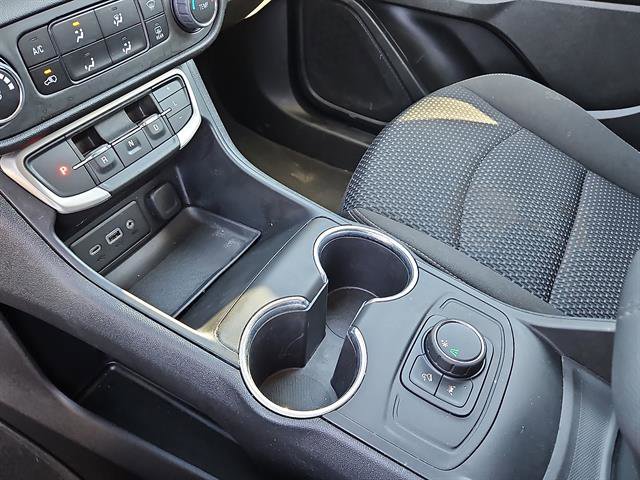 Used 2023 GMC Terrain SLE image 20