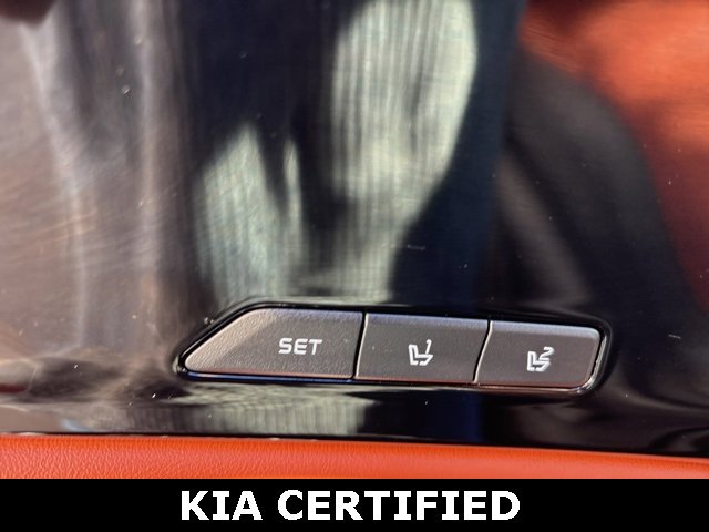 Certified 2023 Kia Carnival SX Prestige image 34