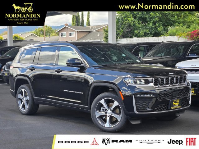 New 2026 Jeep Grand Cherokee L Limited AWD/4WD image 1