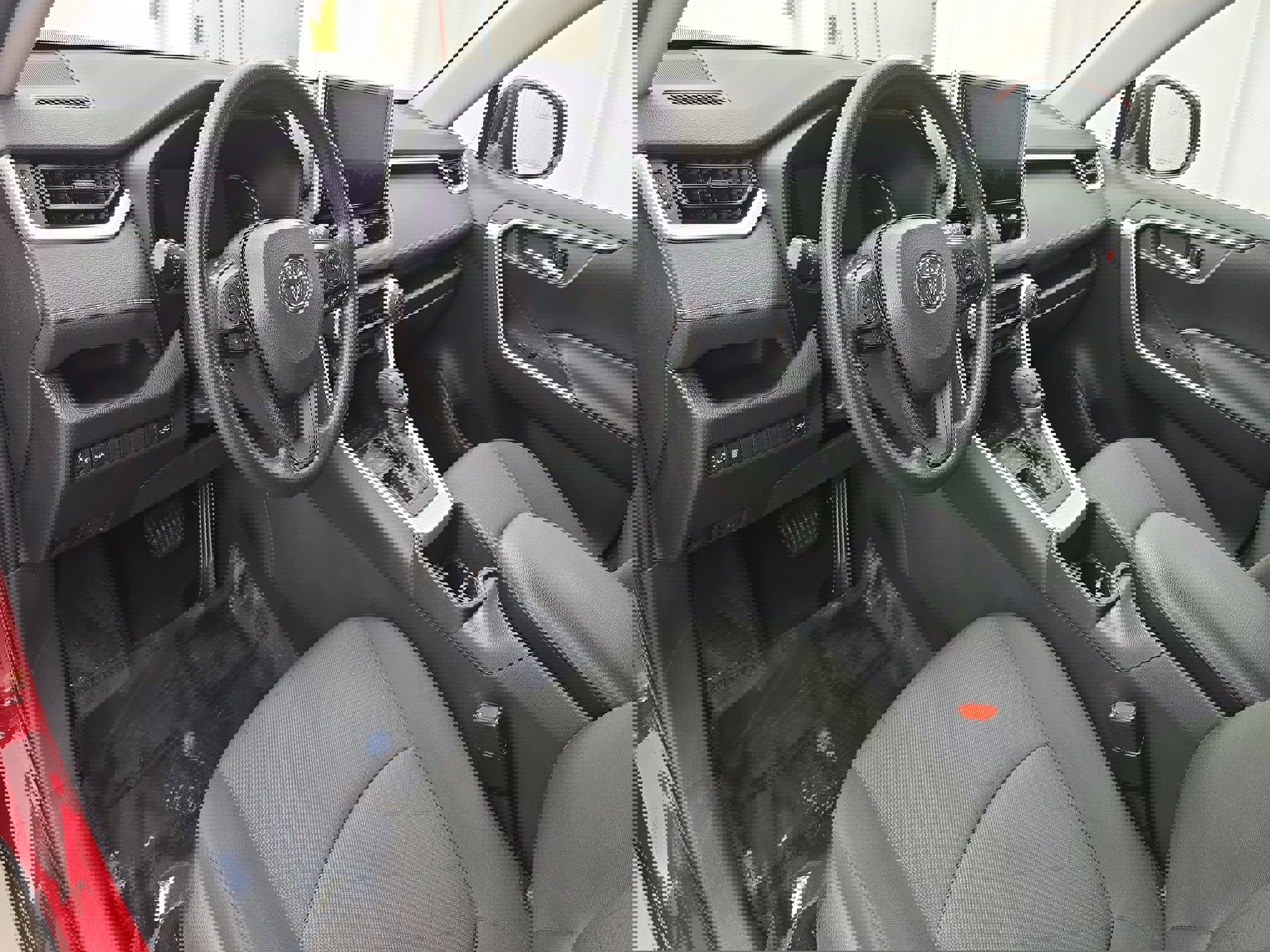 Used 2023 Toyota RAV4 XLE w/ Convenience Package image 16