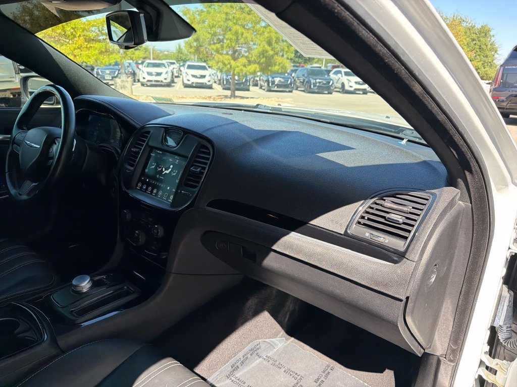 Used 2022 Chrysler 300 S RWD image 35