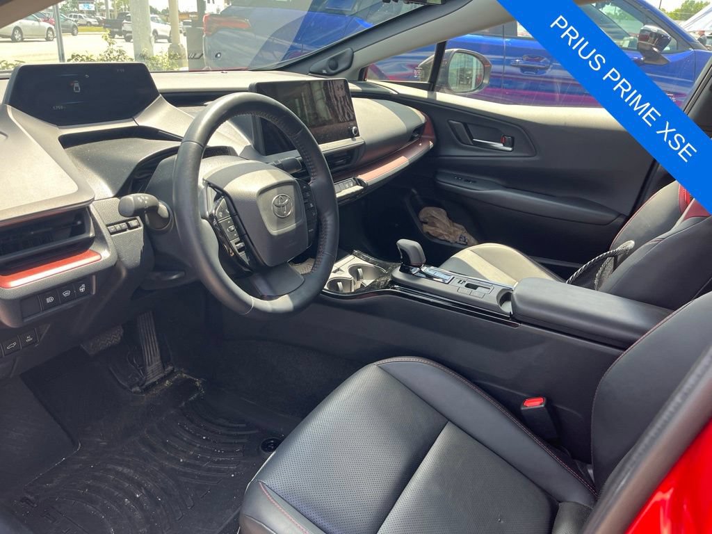 Used 2024 Toyota Prius Prime Premium w/ Advanced Technology Package FWD image 9