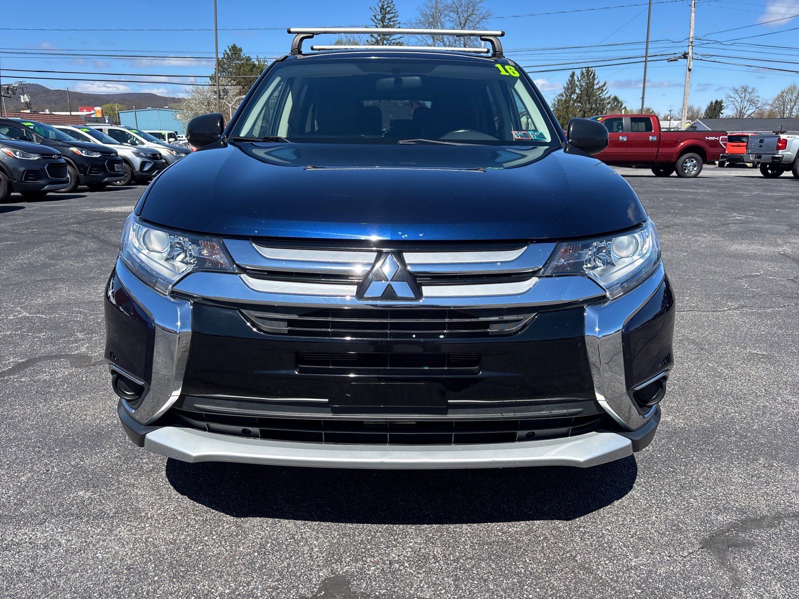 Used 2016 Mitsubishi Outlander SE AWD/4WD image 2