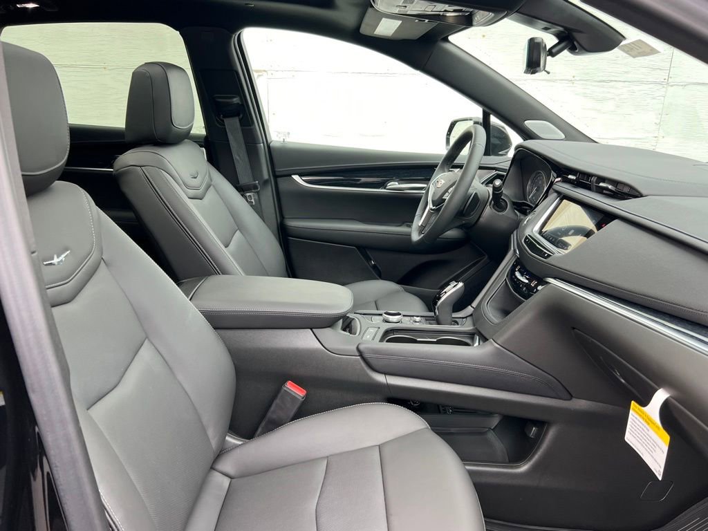 Used 2025 Cadillac XT5 Premium Luxury w/ Technology Package image 23