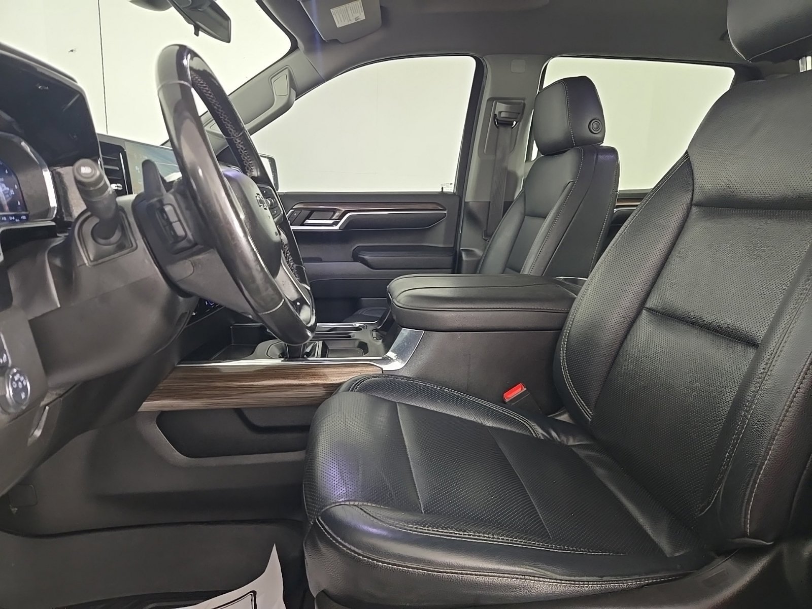 Used 2023 Chevrolet Silverado 1500 RST AWD/4WD image 8