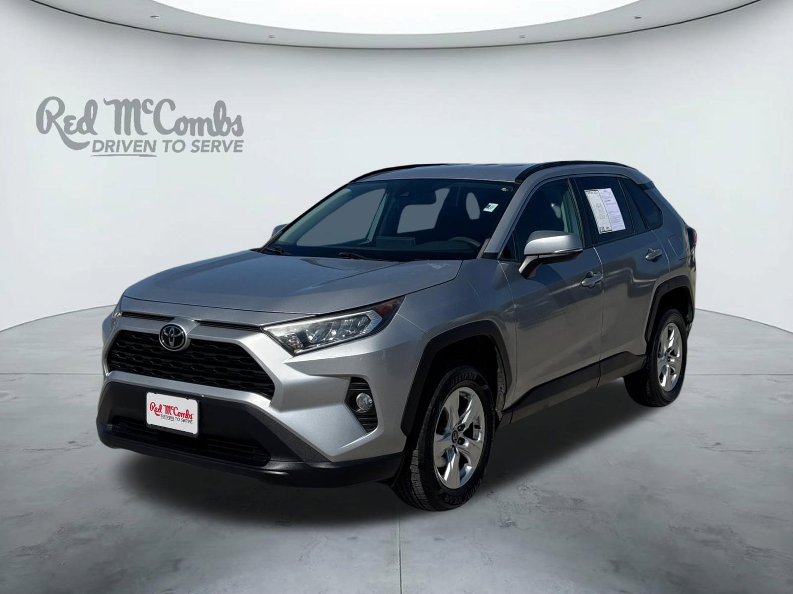 Used 2021 Toyota RAV4 XLE image 1