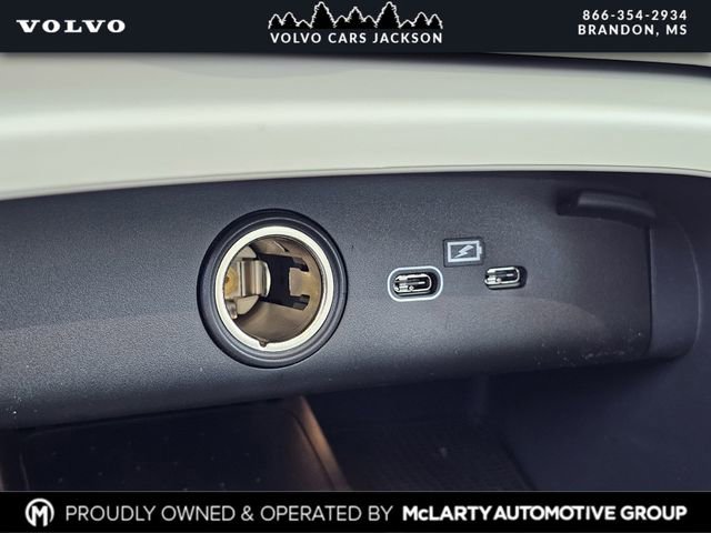 New 2026 Volvo XC40 B5 Plus w/ Protection Package Premier image 22