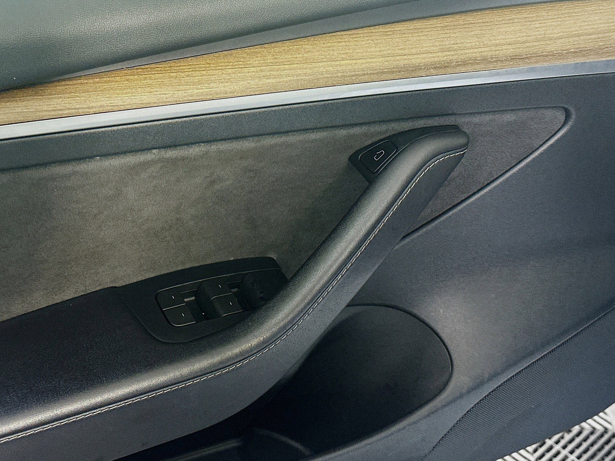 Used 2023 Tesla Model 3 Standard Range RWD image 15