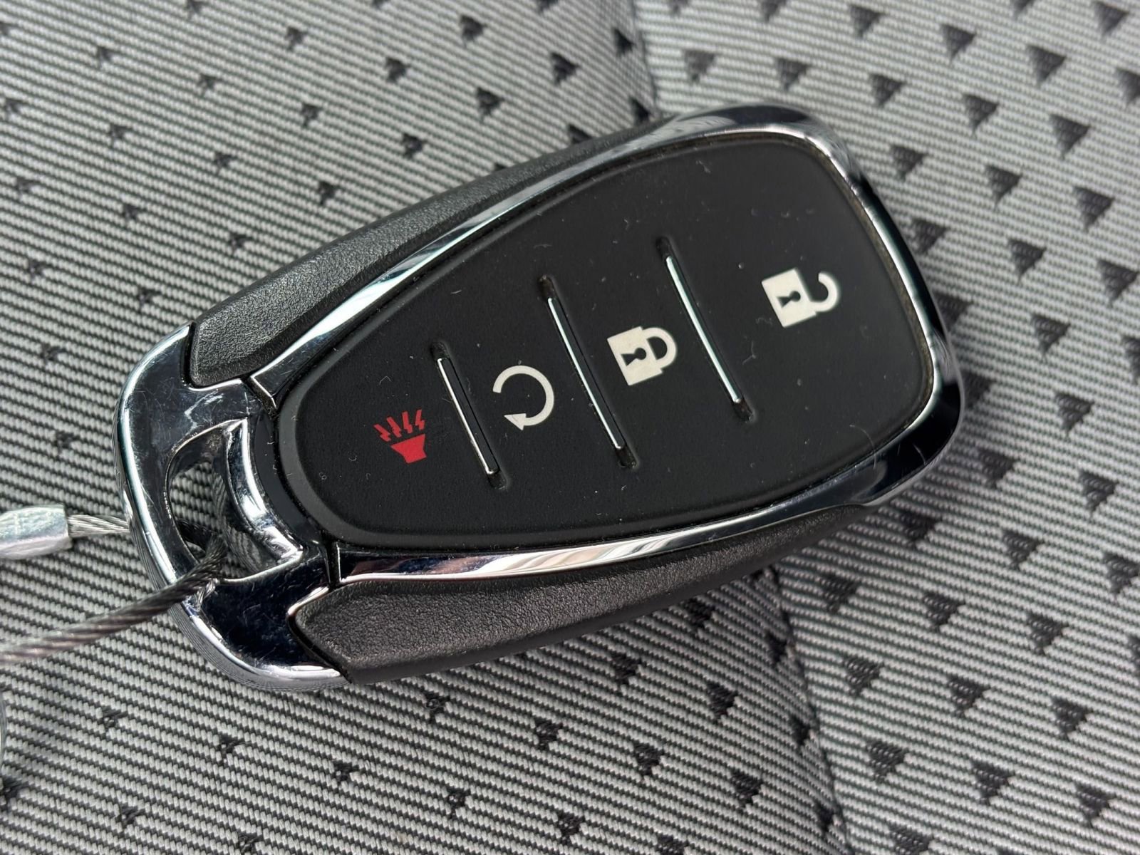 Used 2025 Chevrolet Trax LT w/ LT Convenience Package FWD image 21