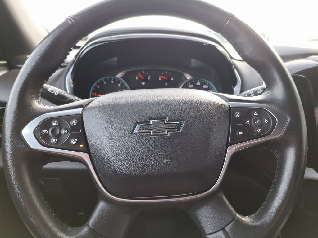 Used 2022 Chevrolet Traverse RS image 12