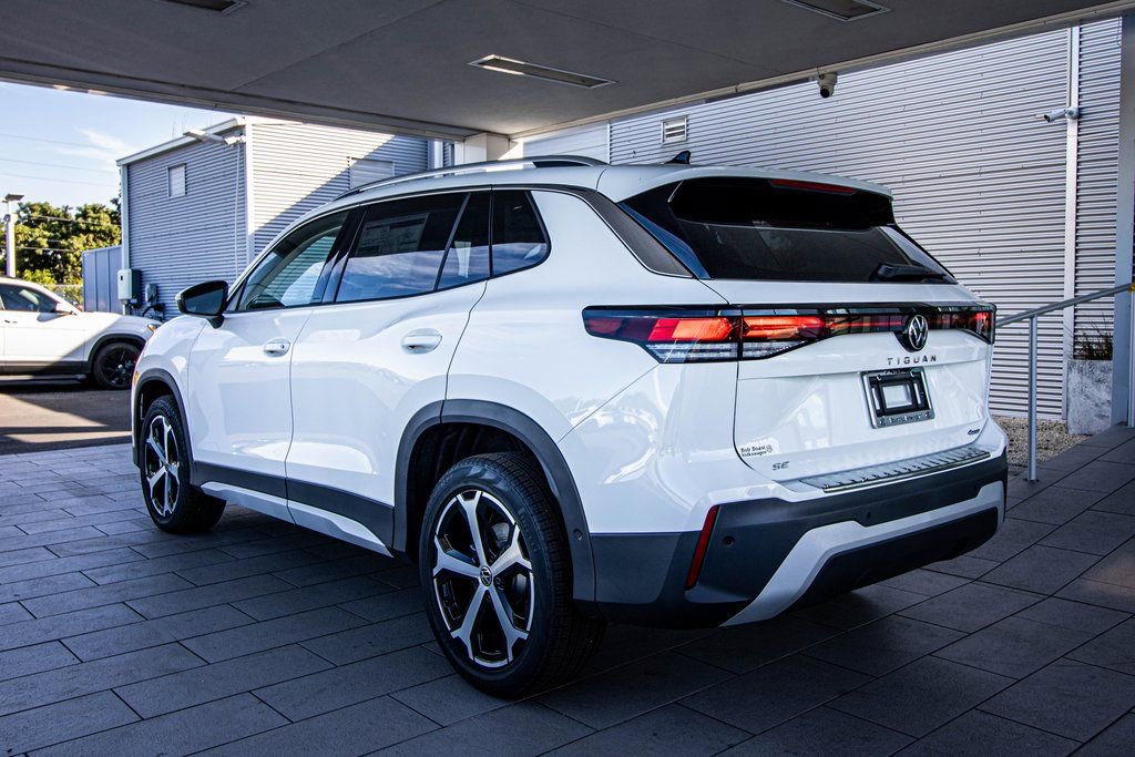 New 2026 Volkswagen Tiguan SE image 13
