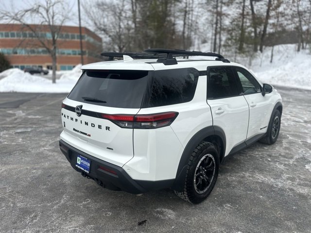 Used 2025 Nissan Pathfinder Rock Creek image 6