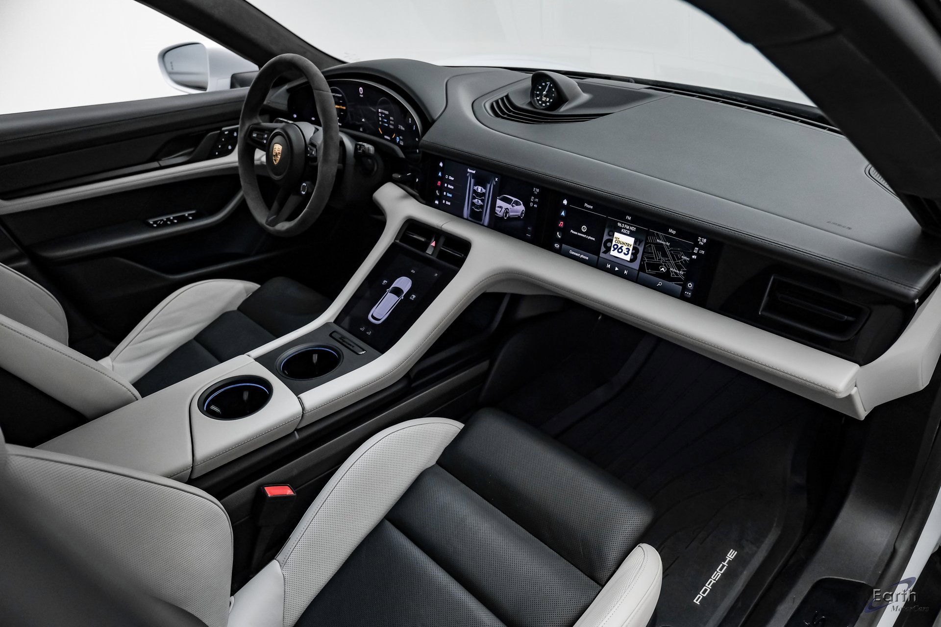 Used 2023 Porsche Taycan GTS w/ Premium Package image 42