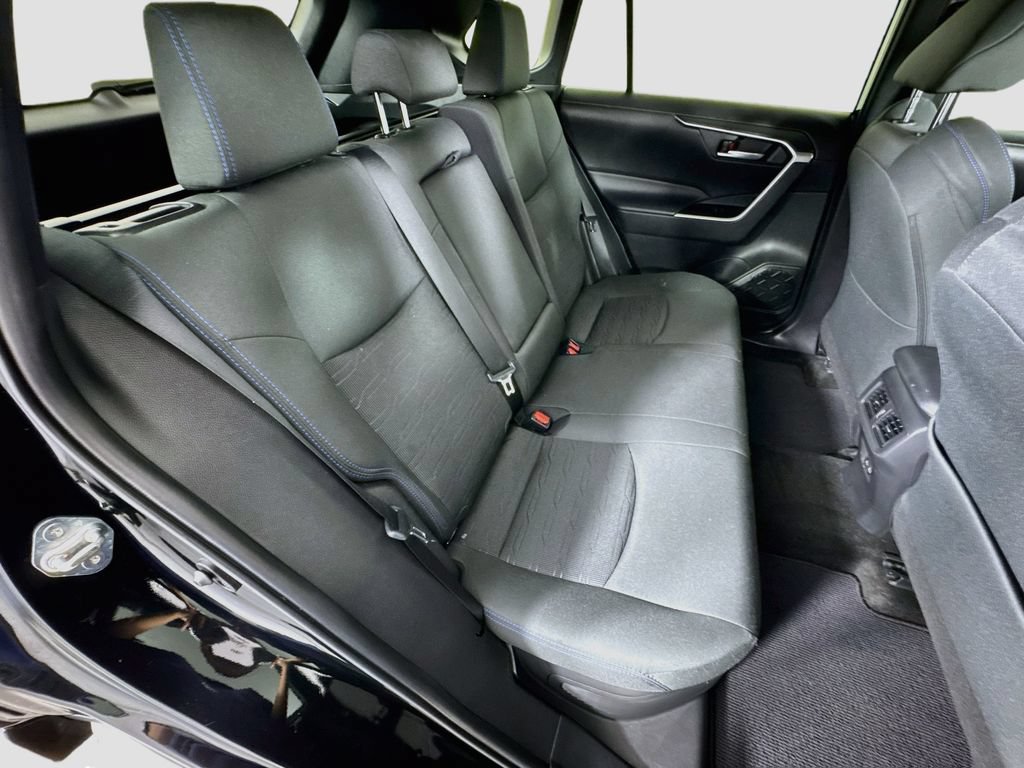 Used 2023 Toyota RAV4 SE w/ Convenience Package AWD/4WD image 28