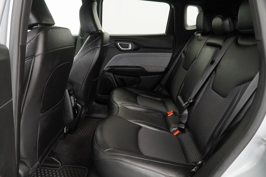 Certified 2025 Jeep Compass Latitude w/ Convenience Group image 19