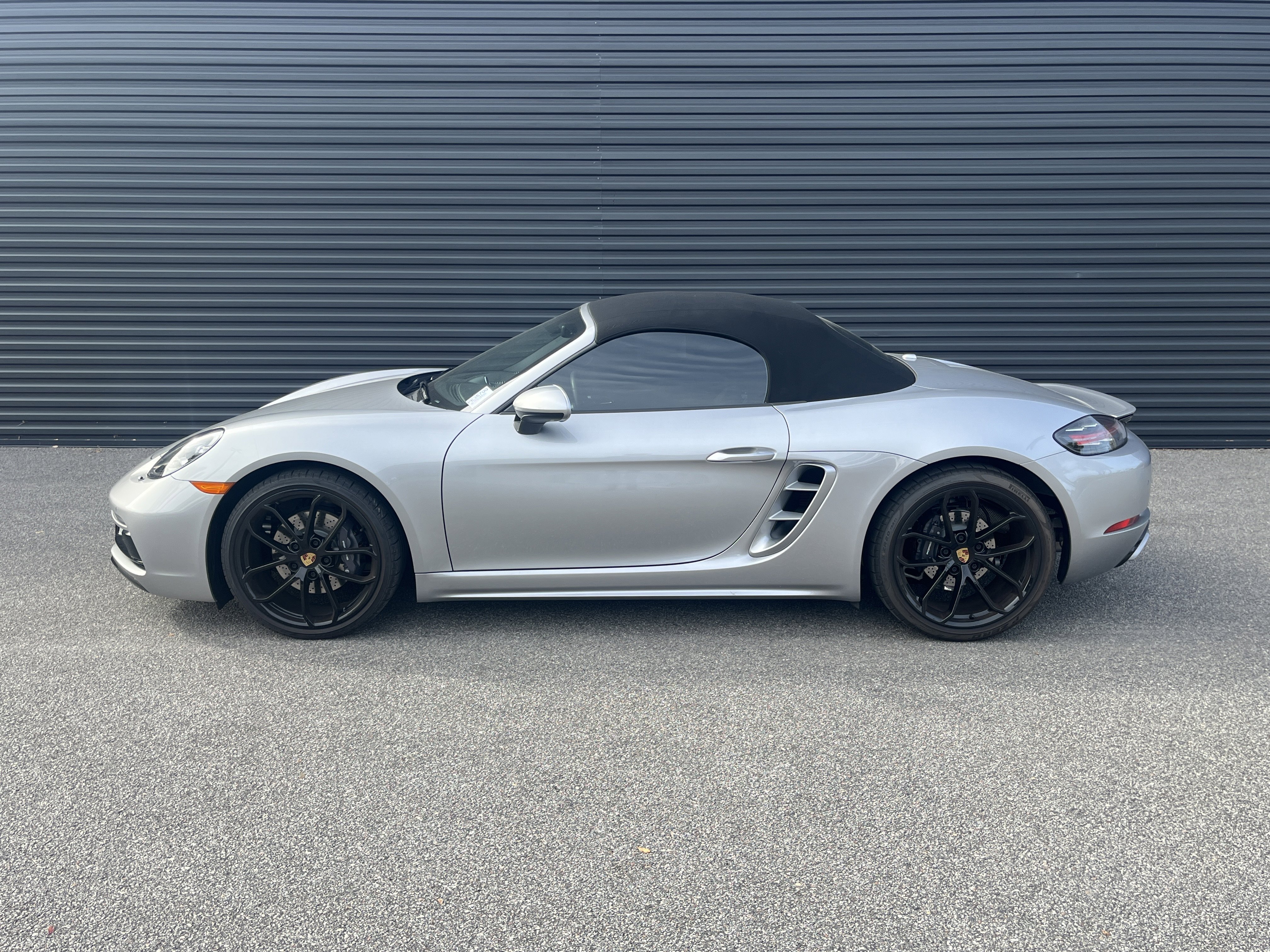 Certified 2024 Porsche 718 Boxster Style Edition image 2