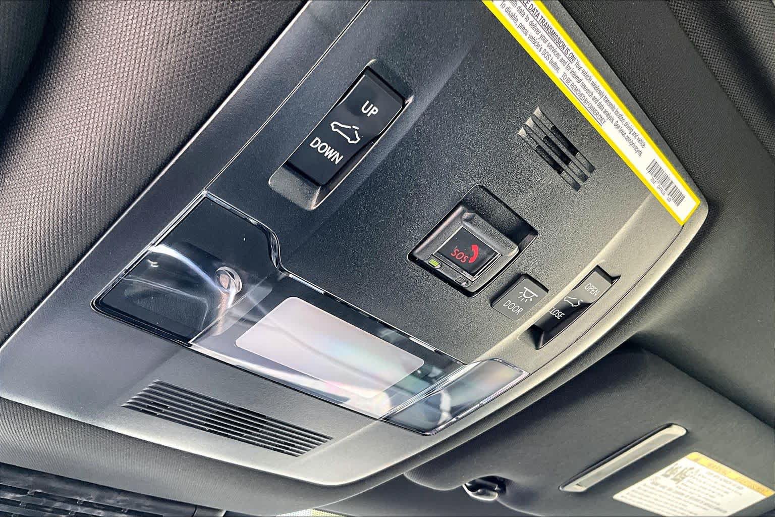 Used 2025 Lexus UX 300h FWD image 33