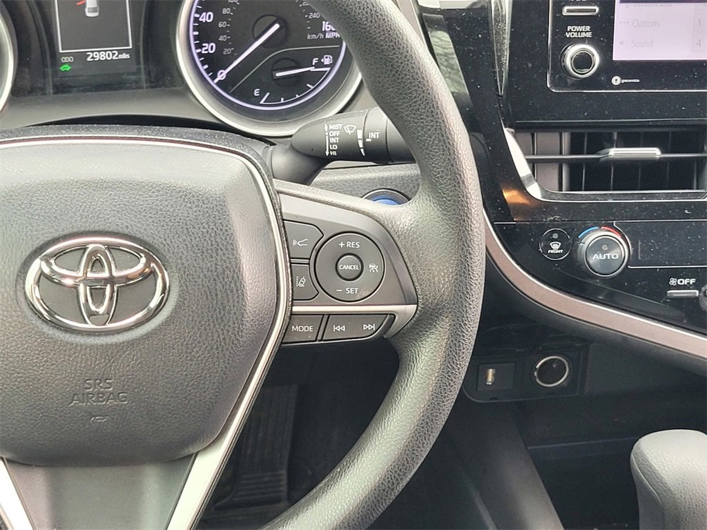 Used 2021 Toyota Camry LE image 13