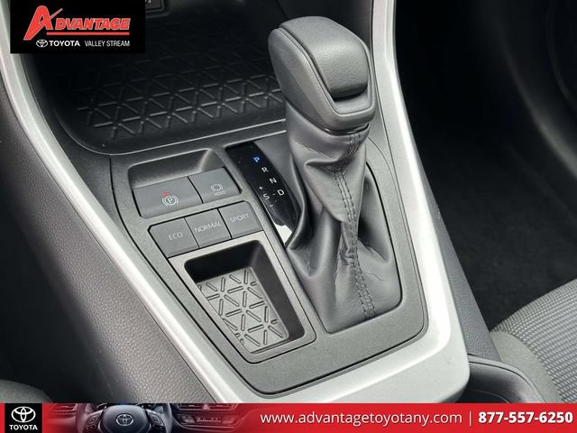 Certified 2025 Toyota RAV4 LE FWD image 34