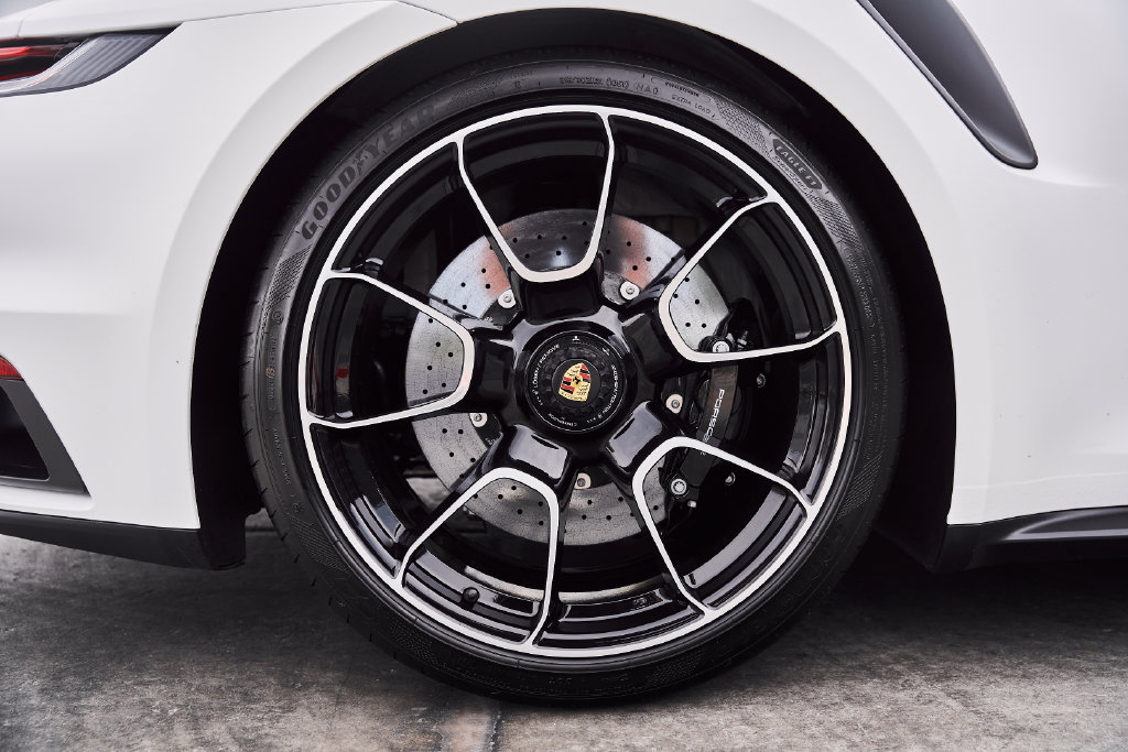 Used 2024 Porsche 911 Turbo S AWD/4WD image 29