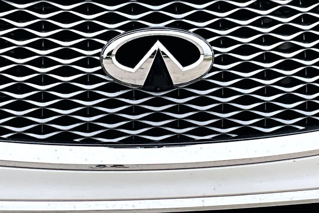 Certified 2023 INFINITI QX80 Sensory w/ Cargo Package AWD/4WD image 12