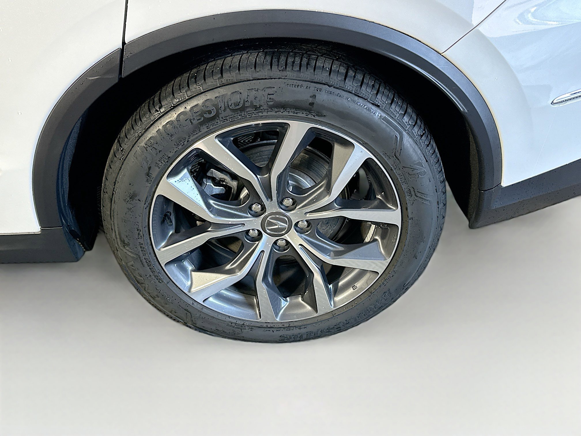 Used 2023 Acura MDX SH-AWD w/ Technology Package image 11