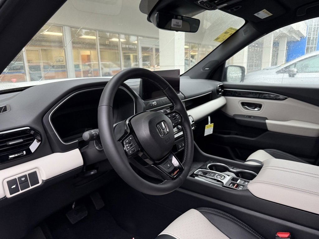 Used 2026 Honda Passport TrailSport Elite image 7